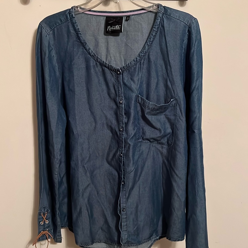 Nanette Lepore Chambray top NWOT